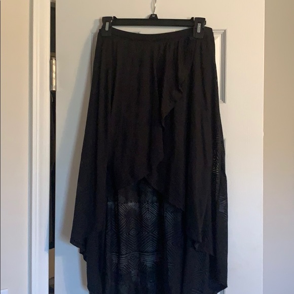 American Eagle Outfitters Dresses & Skirts - American Eagle hi-lo skirt